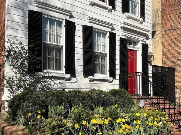 3013 Dumbarton St NW, Washington, DC 20007