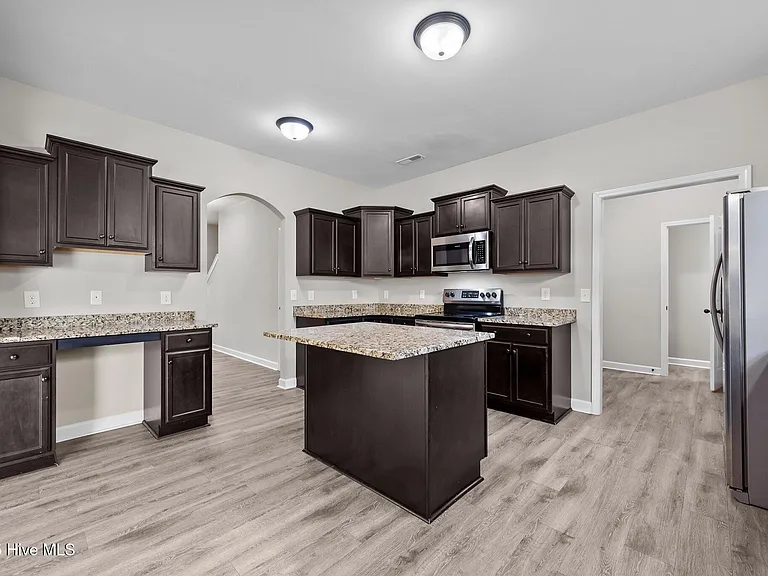 413 Wind Sail Ct — Photo 9