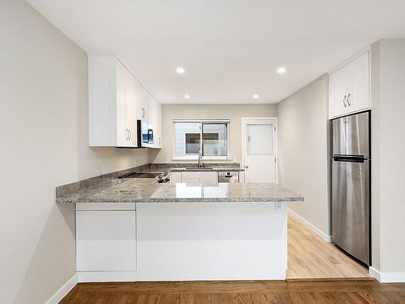 5th image of 1260 16th Ave #1