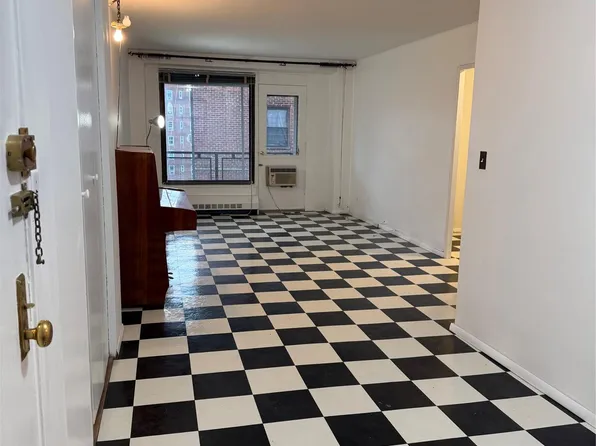 61-55 98th Street #14F, Rego Park, NY 11374