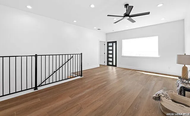 117 Carle Ave — Photo 17