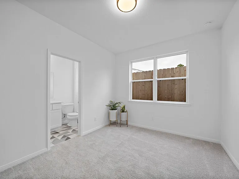 1526 Ojeman Rd #C — Photo 11