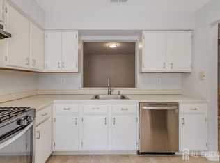 1027 Schmidt Ln, North Brunswick, NJ 08902