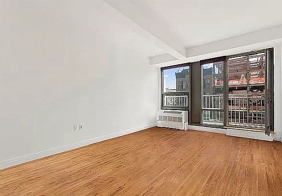 3rd image of 181 E 119th St APT 5C
