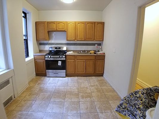 5th image of 68 E 19th St #4L