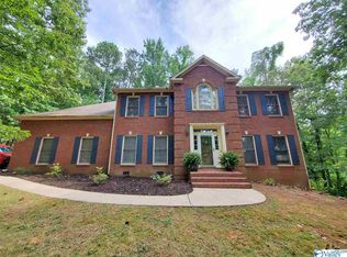 286 Riverview Dr, Decatur, AL 35603