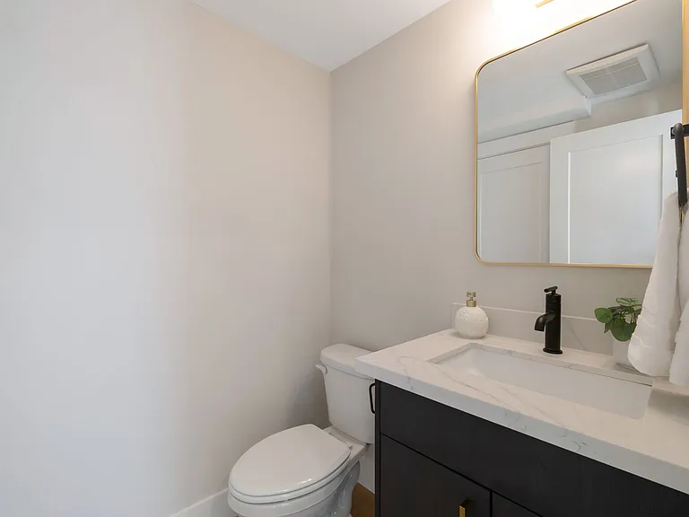 1603 SW Kenyon St — Photo 11