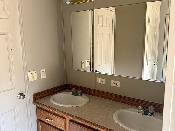 5th image of 3174 W Topisaw N