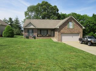 3183 Arrow Ln, Clarksville, TN 37043