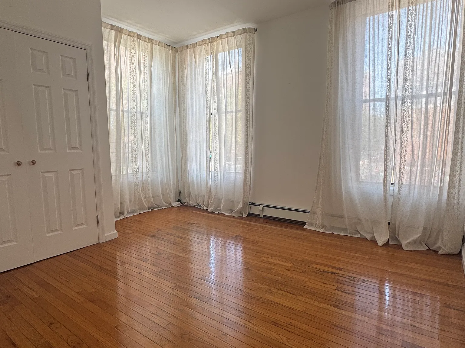 376 Lafayette Avenue — Photo 4