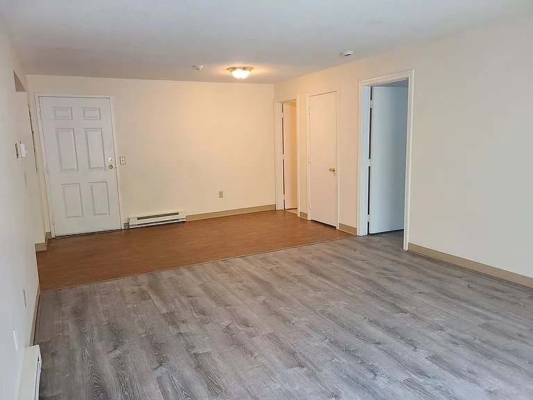 Timber Lake Apartments — Photo 31