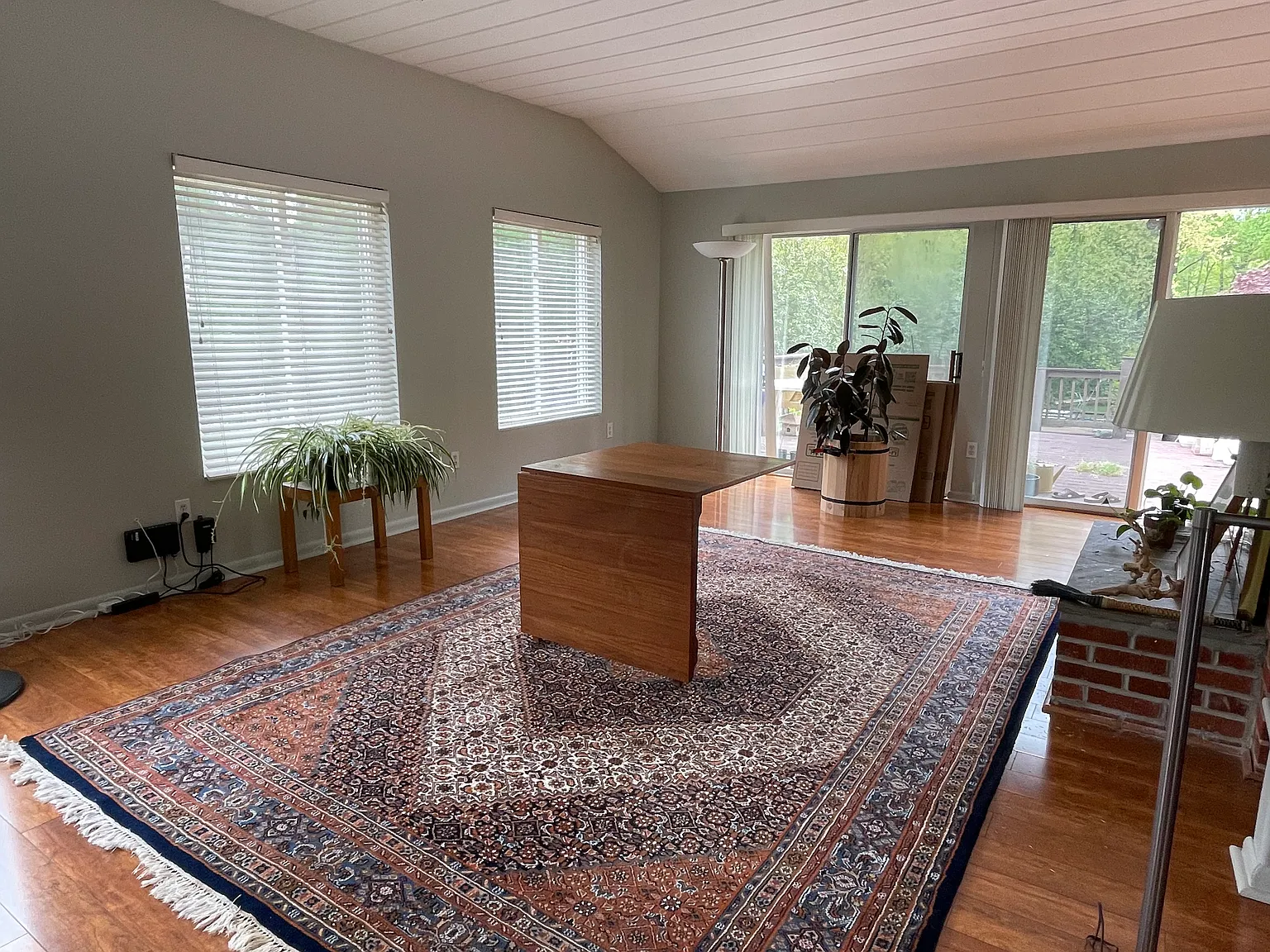 2 bed, 1500 sqft, $2,400 — Photo 4