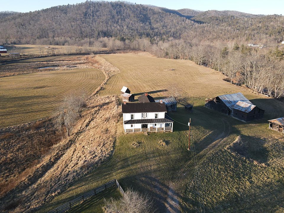 1st image of Barlow Ln