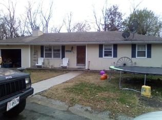 2529 Dundee Rd, Lexington, MO 64067