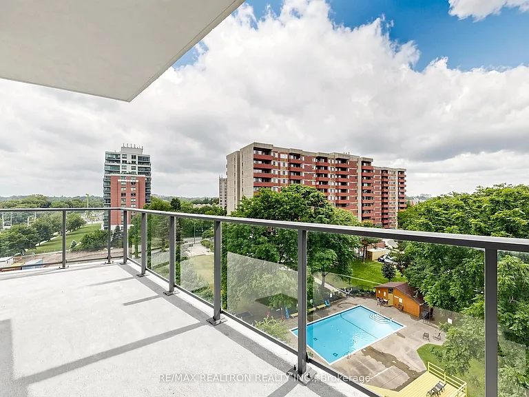 4010 Eglinton Ave W #702 — Photo 28