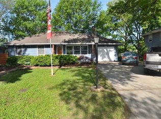 6406 N Michigan Ave, Gladstone, MO 64118
