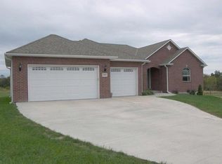 2304 Mulberry Ct, Pleasant Hill, MO 64080