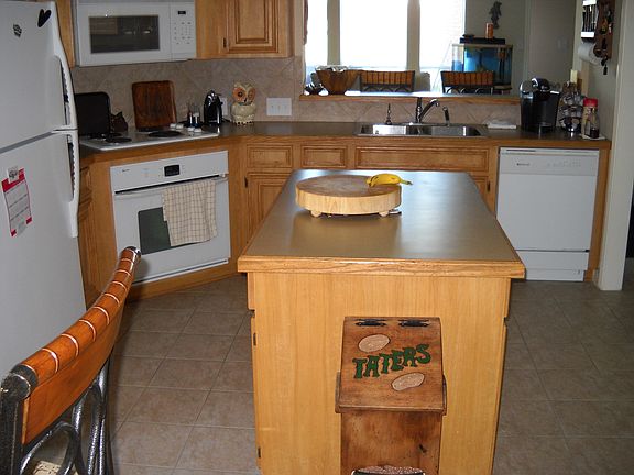 3rd image of 4503 Grove Park Dr