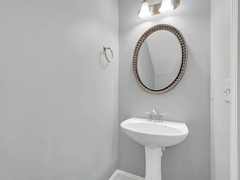 1072 Woodbury Falls Dr — Photo 21
