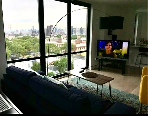 Rented by Compass | media 37