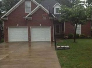 104 Pine Needle Ct, Bowling Green, KY 42104