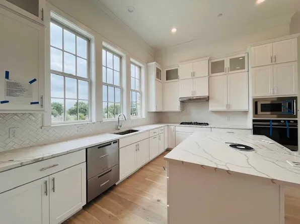 6009 Laurel Ln, Addison, TX 75001