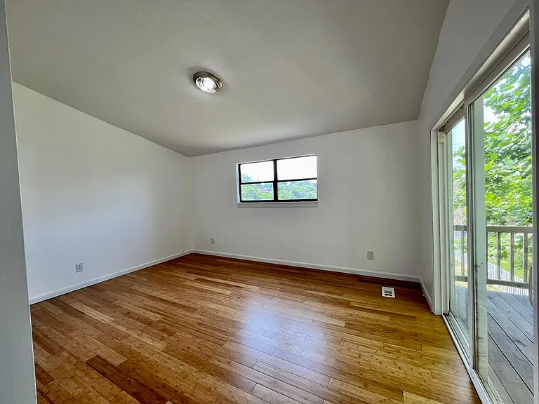 7435 Westridge Dr — Photo 15