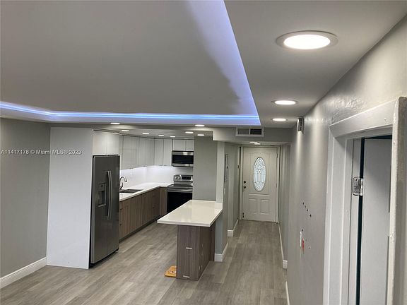 4th image of 10090 NW 80th Ct APT 1302