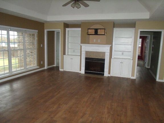 3rd image of 2029 Lake Forest Dr