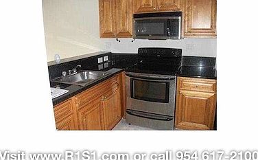 3rd image of 9961 Nob Hill Ln