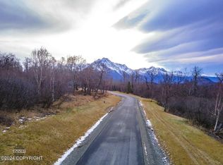 529 N Hale Cir, Palmer, AK 99645
