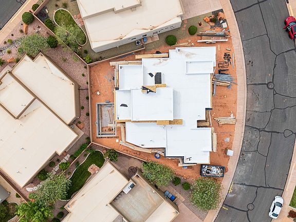4th image of 3172 S Red Sands Way