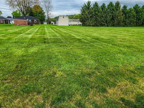 112 Hemlock Ave, Waynesburg, OH 44688