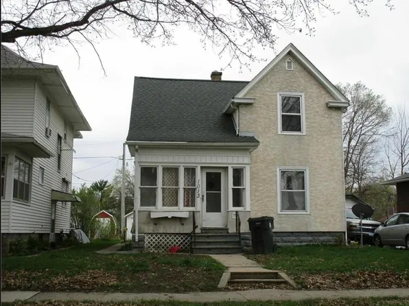 1013 W 6th St, Waterloo, IA 50702