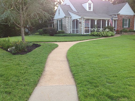 4th image of 21 Southridge Dr