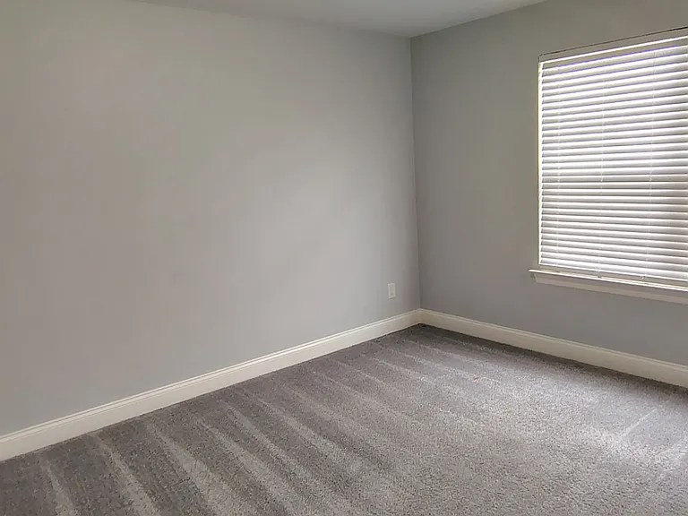 1218 Appian Way — Photo 12