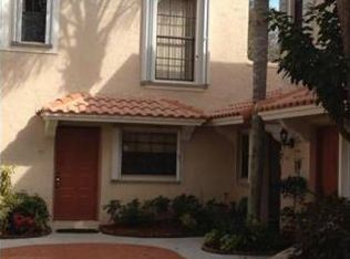 11747 NW 11th St, Pembroke Pines, FL 33026