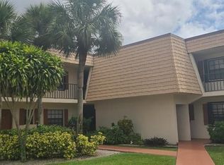 4486 Oak Terrace Dr, Greenacres, FL 33463