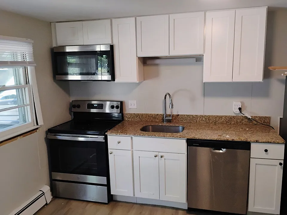 54 Mast Rd #6