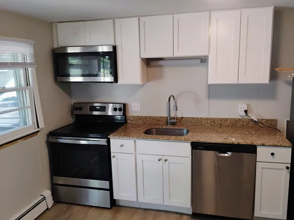 54 Mast Rd #6, Lee, NH 03861