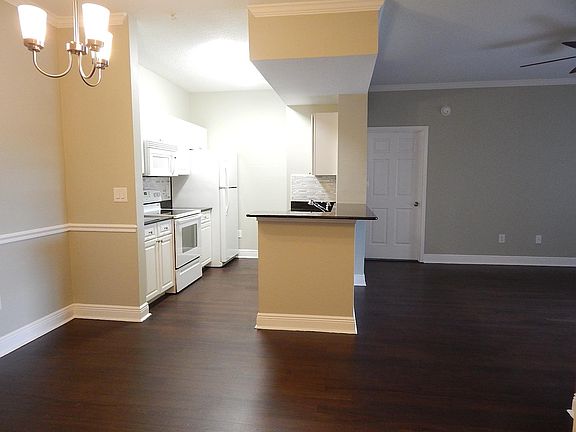 2nd image of 14205 Falls Church Dr APT 2016