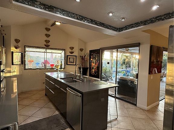 5th image of 22924 Rio Lobos Rd