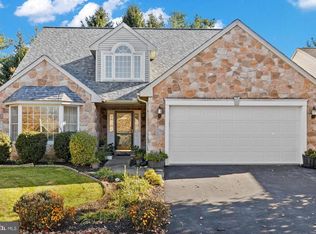 1805 Meadow Ridge Dr, Hummelstown, PA 17036