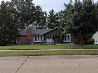 506 Kingridge Dr, Ballwin, MO 63011