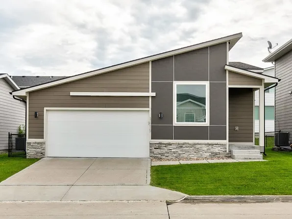 1419 NE Little Beaver Dr, Grimes, IA 50111
