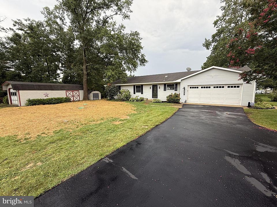 1st image of 18937 Hodges Ln