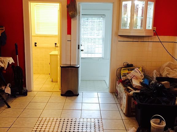 2nd image of 100 Willoughby St