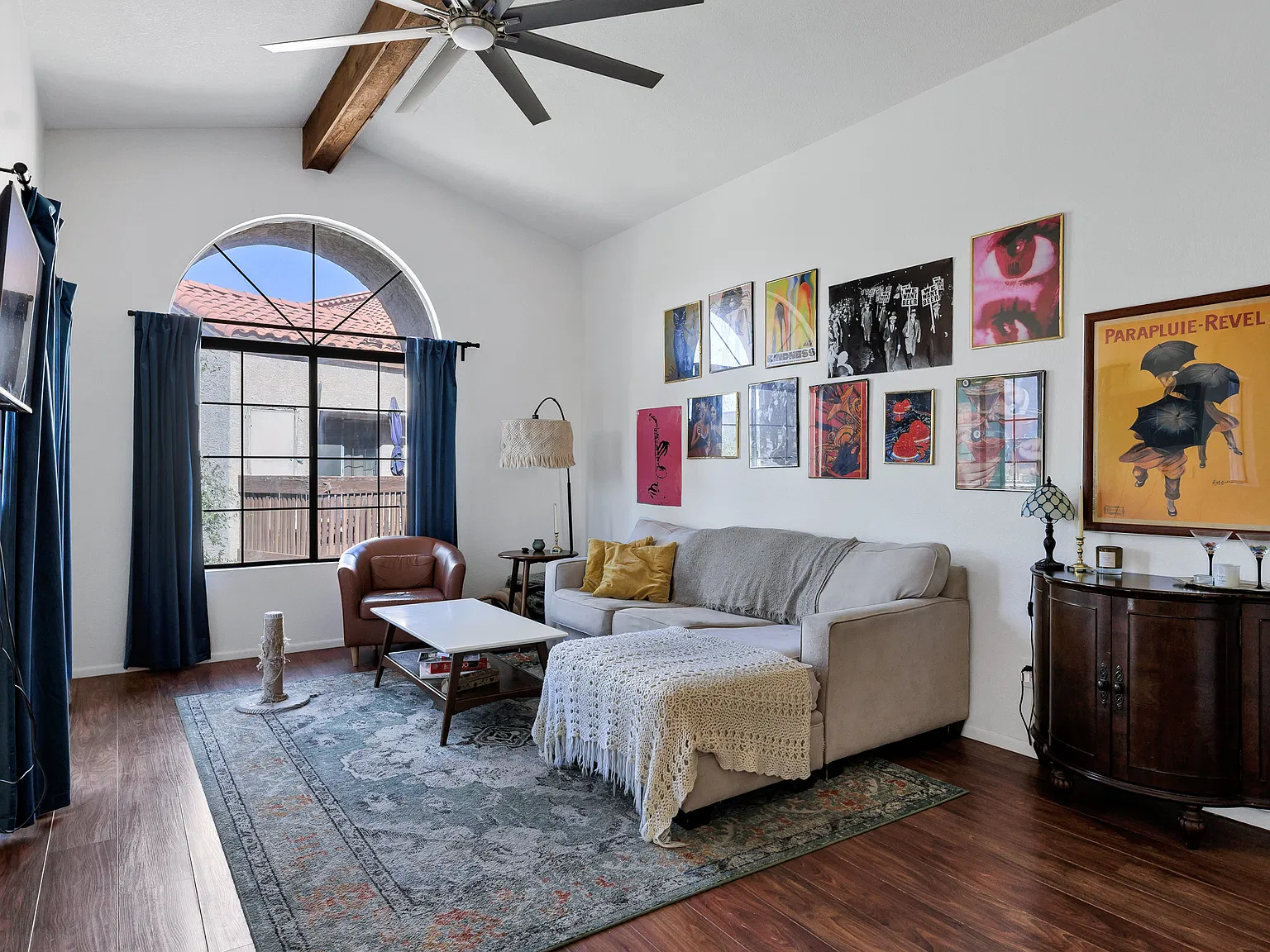 2 bed, 1140 sqft, $1,600 — Photo 4