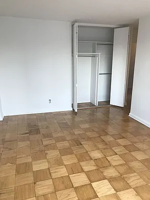 Rented by Carlyle Property Management | media 14