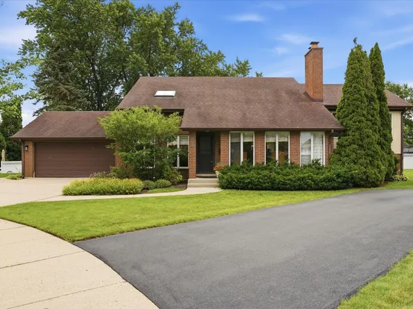 1615 N Dale Ave, Arlington Heights, IL 60004